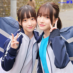 部室で蒸れた女子マネ2人が中出しまでイく密室ハーレム パッケージ画像