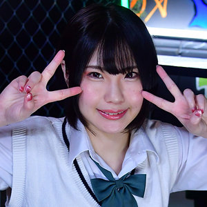 巨乳女子校生、制服のままオイルでべちょべちょに壊される
圧迫フェラとスパンキングでアヘ顔の連鎖 パッケージ画像